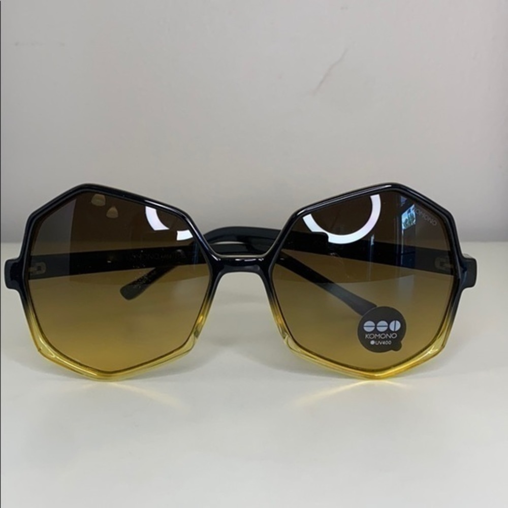 Komono Sunglasses NEW The Bonnie Oversized Geometric Gradient Black Yellow - Picture 8 of 15